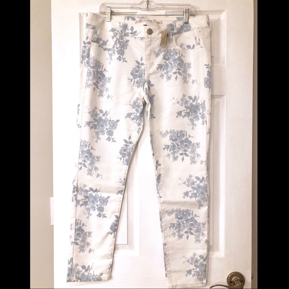 White Floral Jeggings
